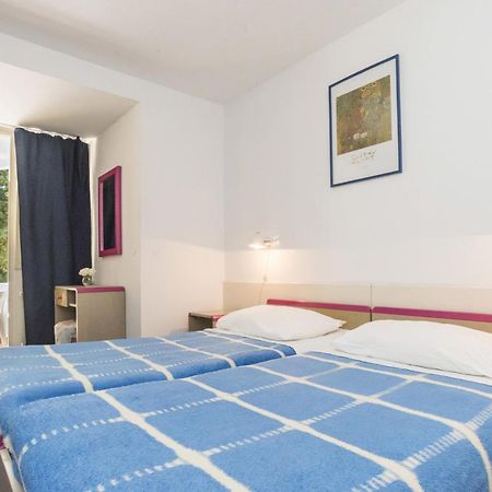 Guest House Adriatic Ουμάγκ Εξωτερικό φωτογραφία