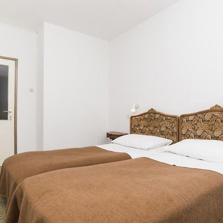 Guest House Adriatic Ουμάγκ Εξωτερικό φωτογραφία