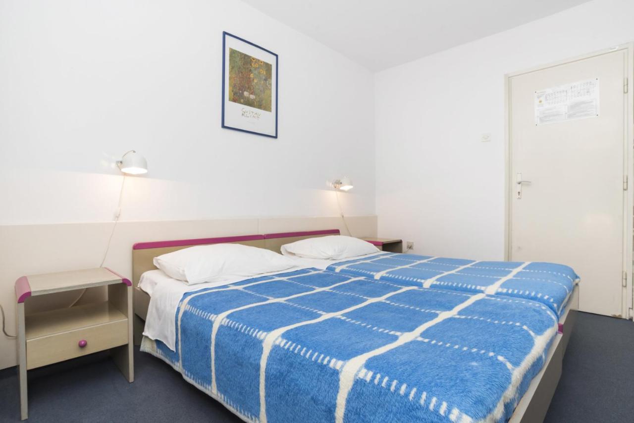 Guest House Adriatic Ουμάγκ Εξωτερικό φωτογραφία