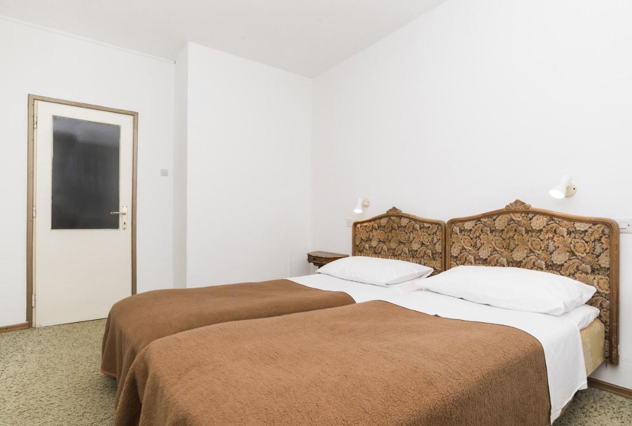 Guest House Adriatic Ουμάγκ Εξωτερικό φωτογραφία