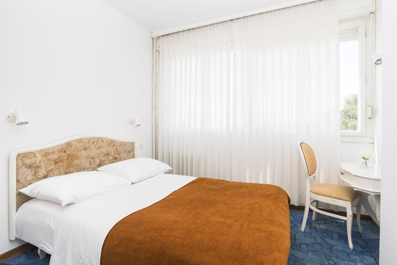 Guest House Adriatic Ουμάγκ Εξωτερικό φωτογραφία
