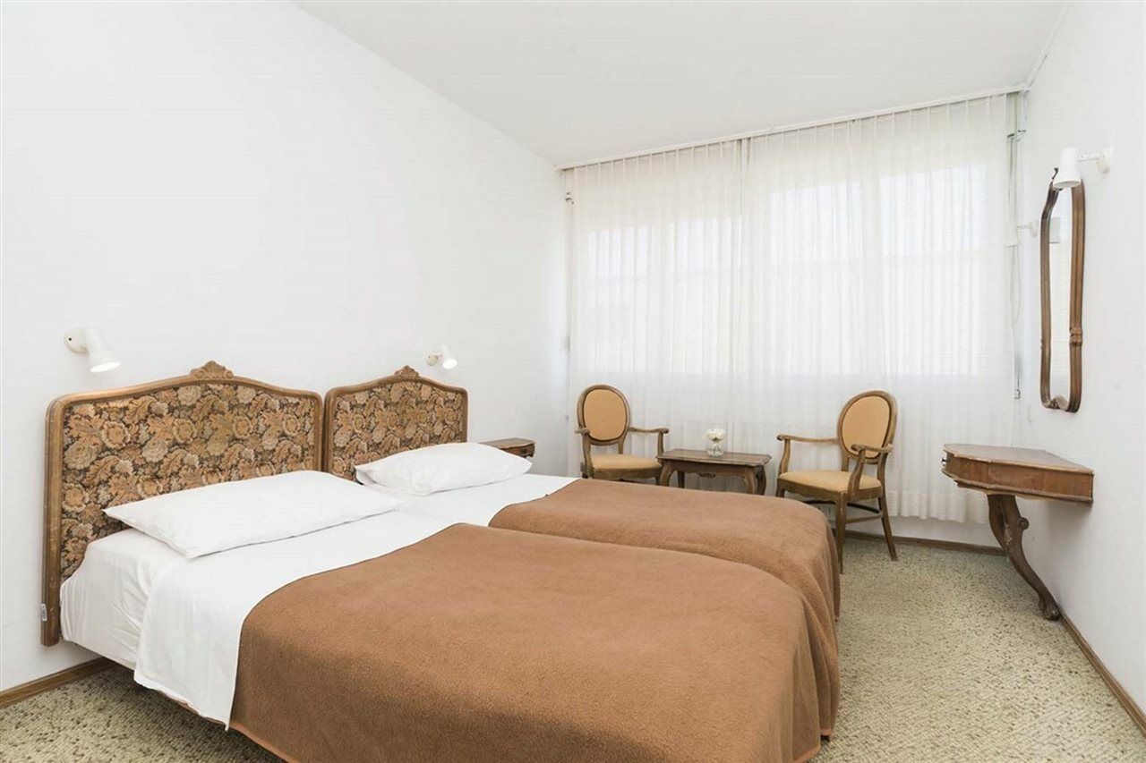 Guest House Adriatic Ουμάγκ Εξωτερικό φωτογραφία